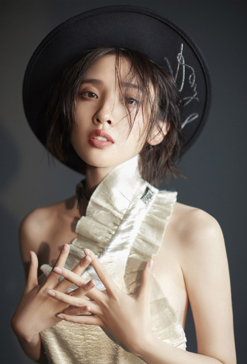 唐艺昕性感魅力杂志写真大片810