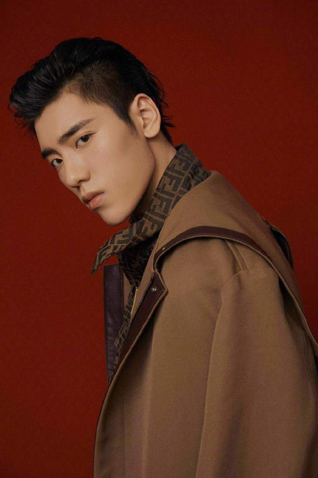 王子异学院风酷帅写真图片26