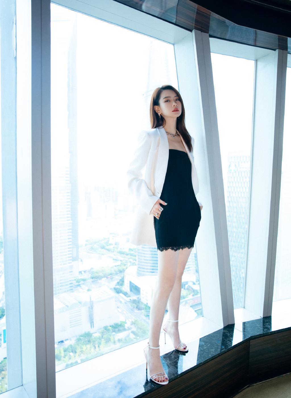 戚薇精致典雅写真图片56