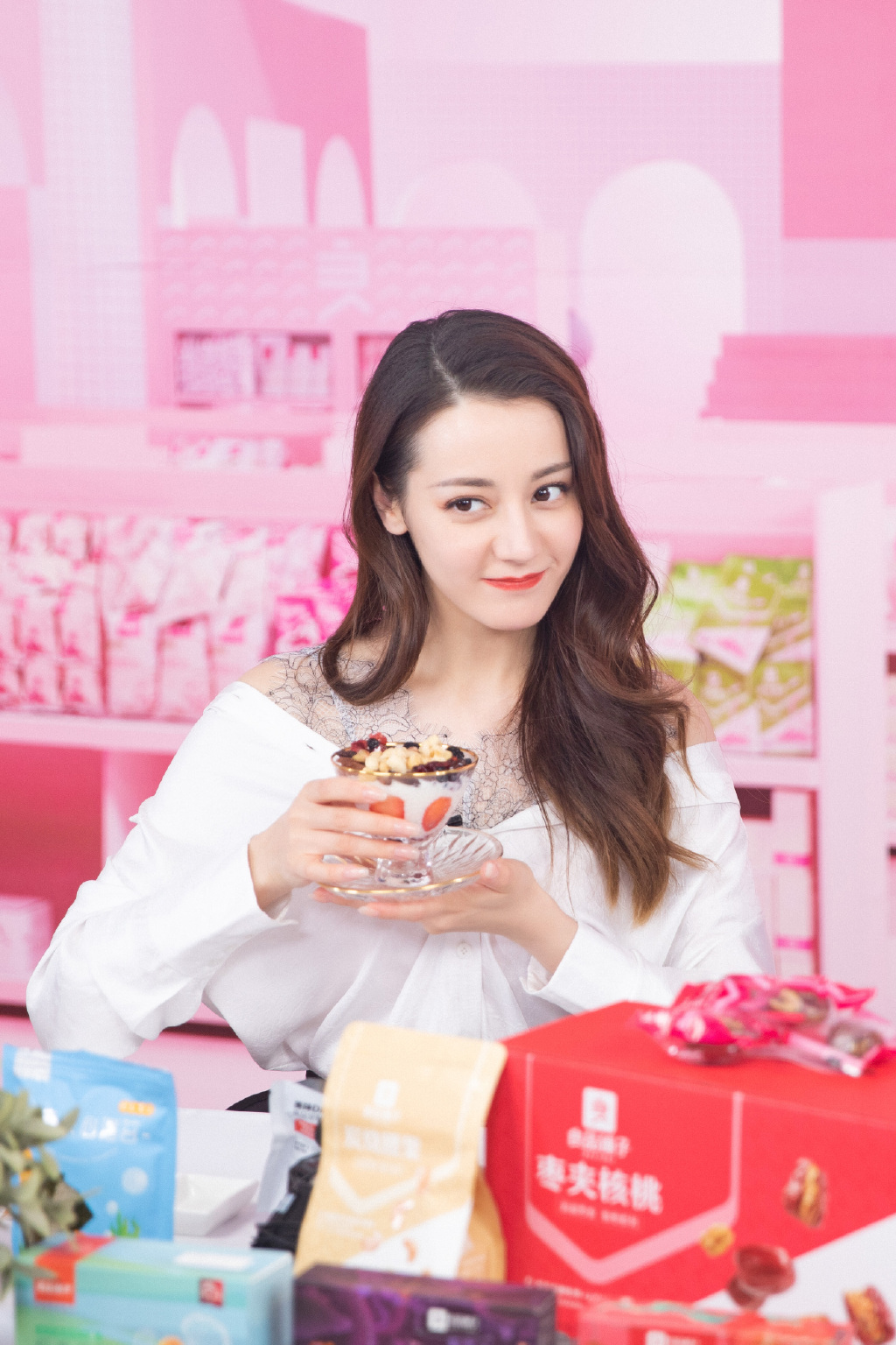 迪丽热巴良品铺子甜美活动图片19