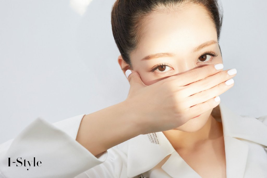 白冰精致优雅写真图片14