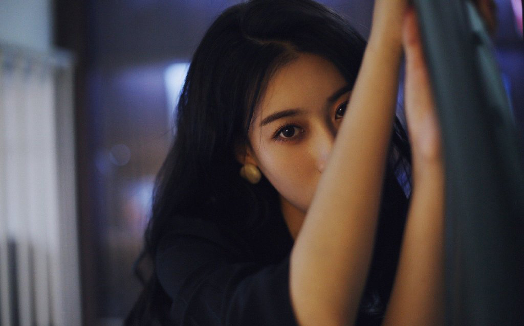 张雅卓气质性感写真图片49