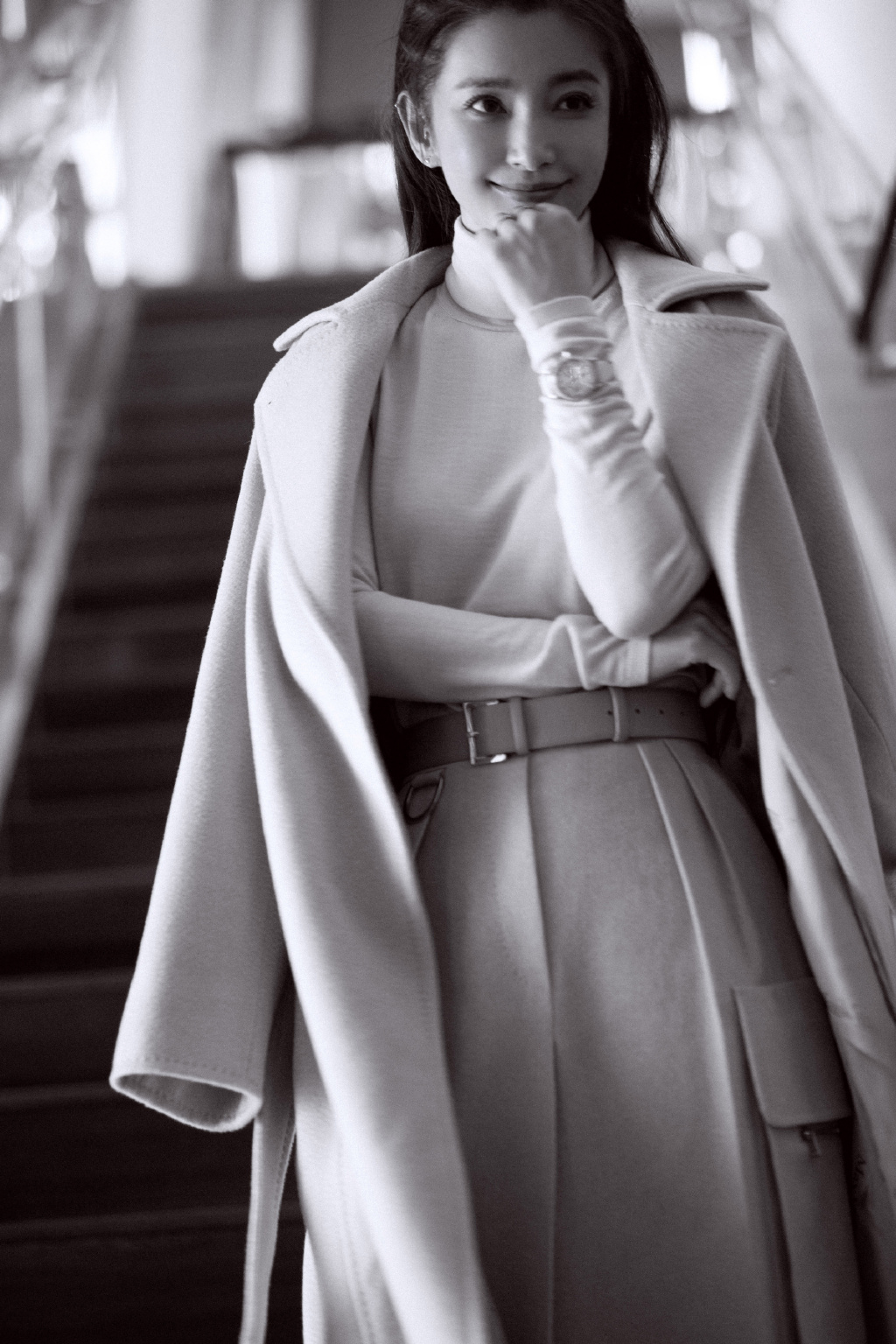 maxmara活动照气质性感写真,分享一组李冰冰图片给大家,图中的明星