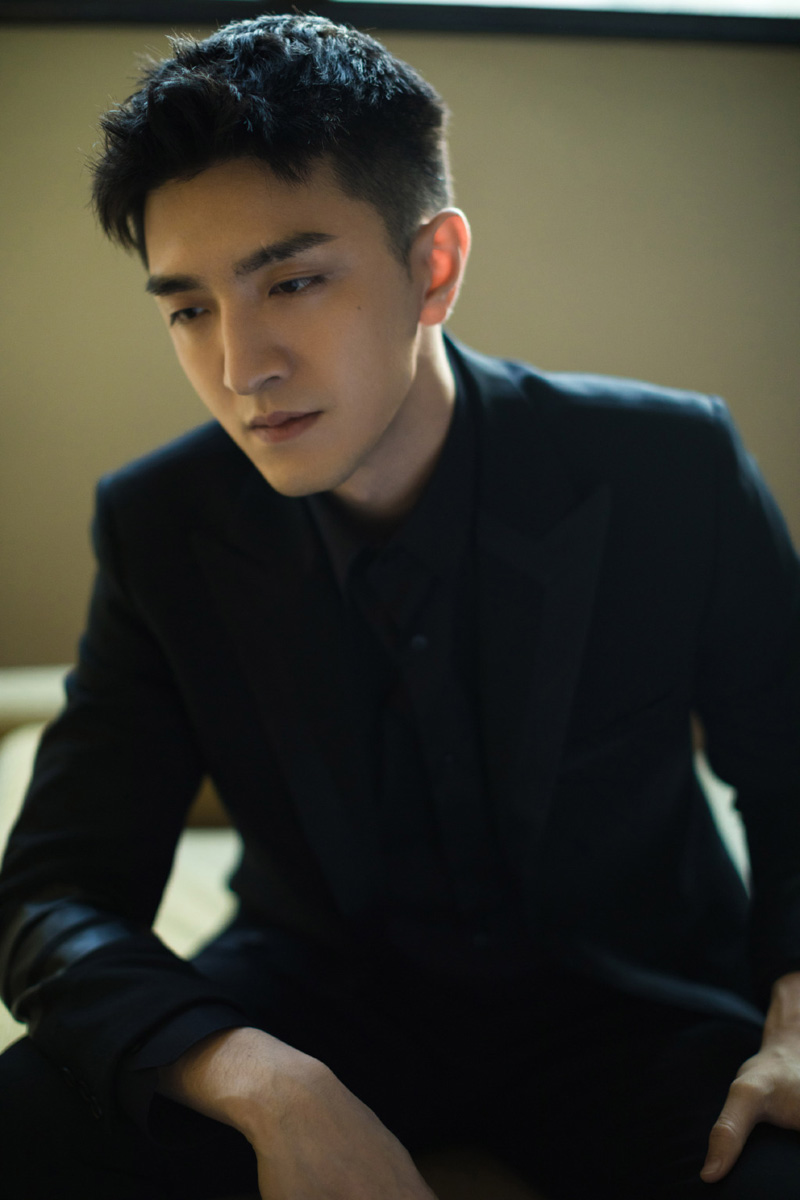 金瀚酷帅有型西装写真图片79