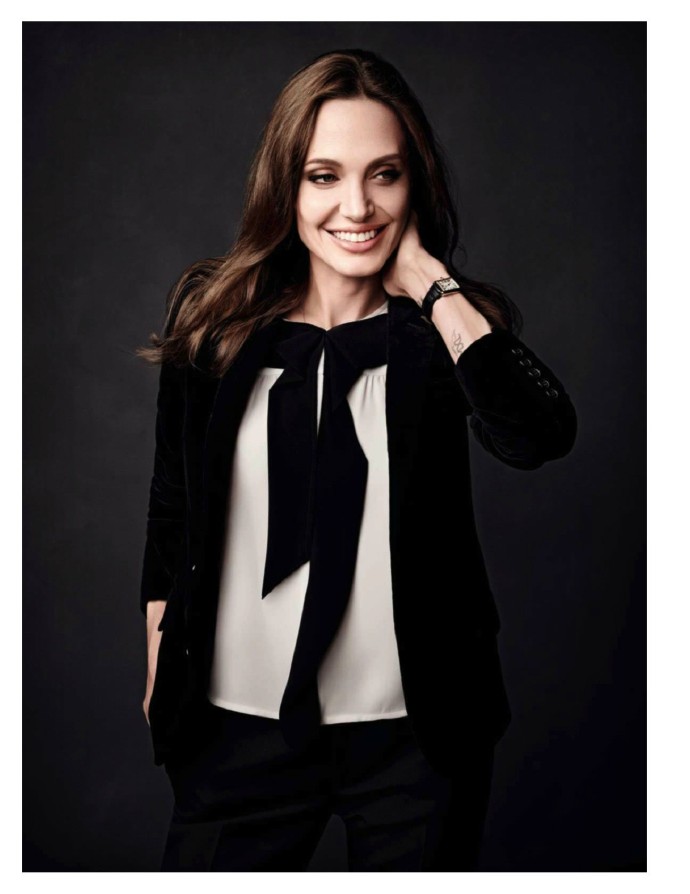 安吉丽娜朱莉西服干练写真图片46