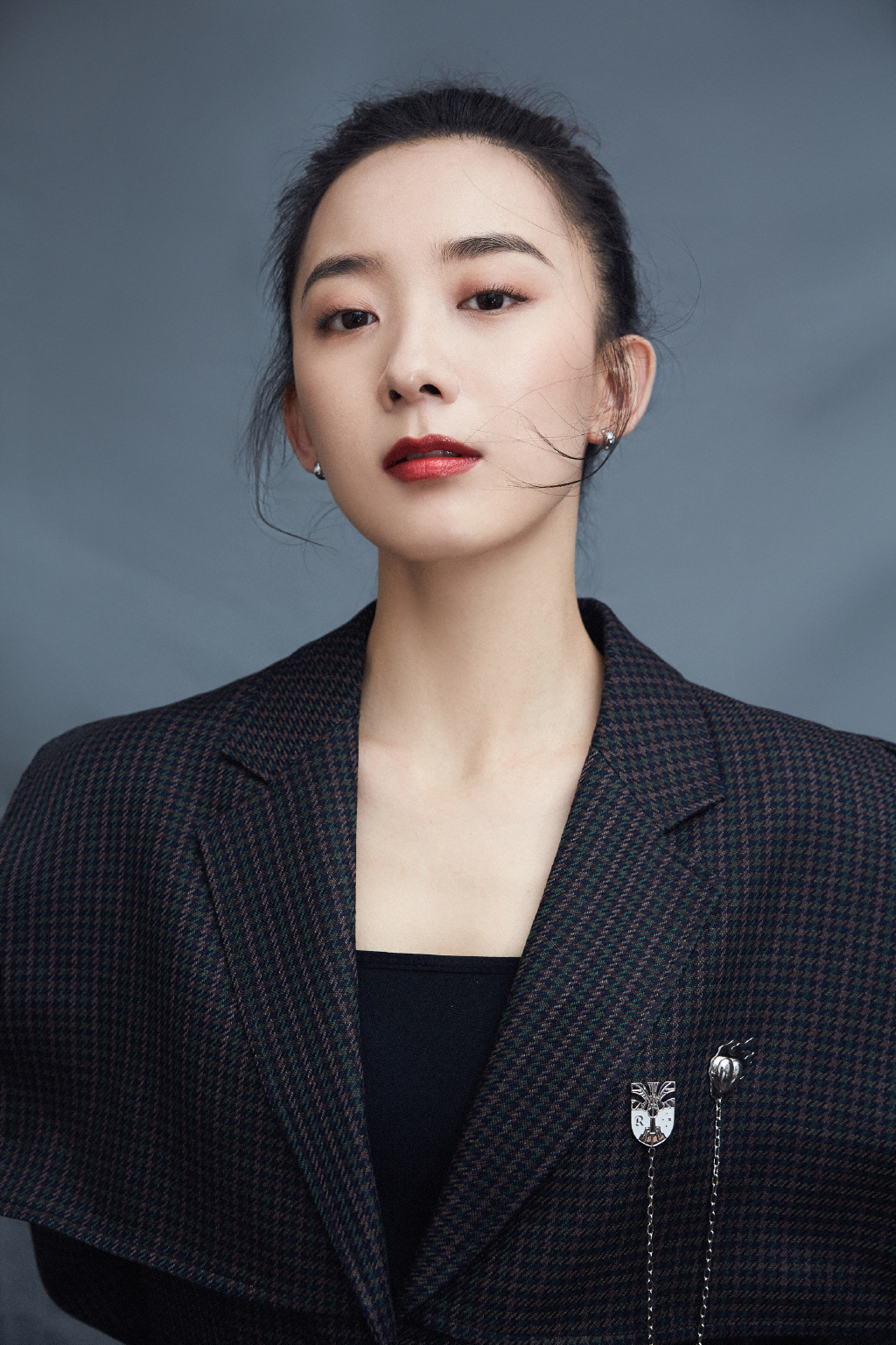 朱颜曼滋优雅干练写真图片25