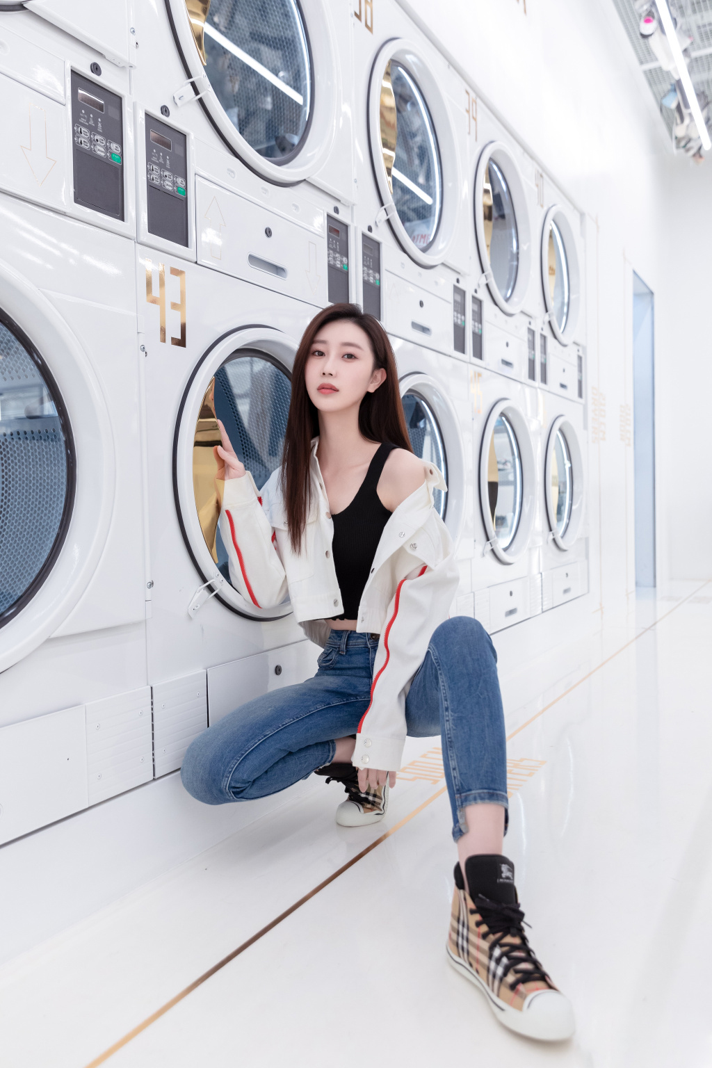 楚月露脐装清凉性感写真图片36