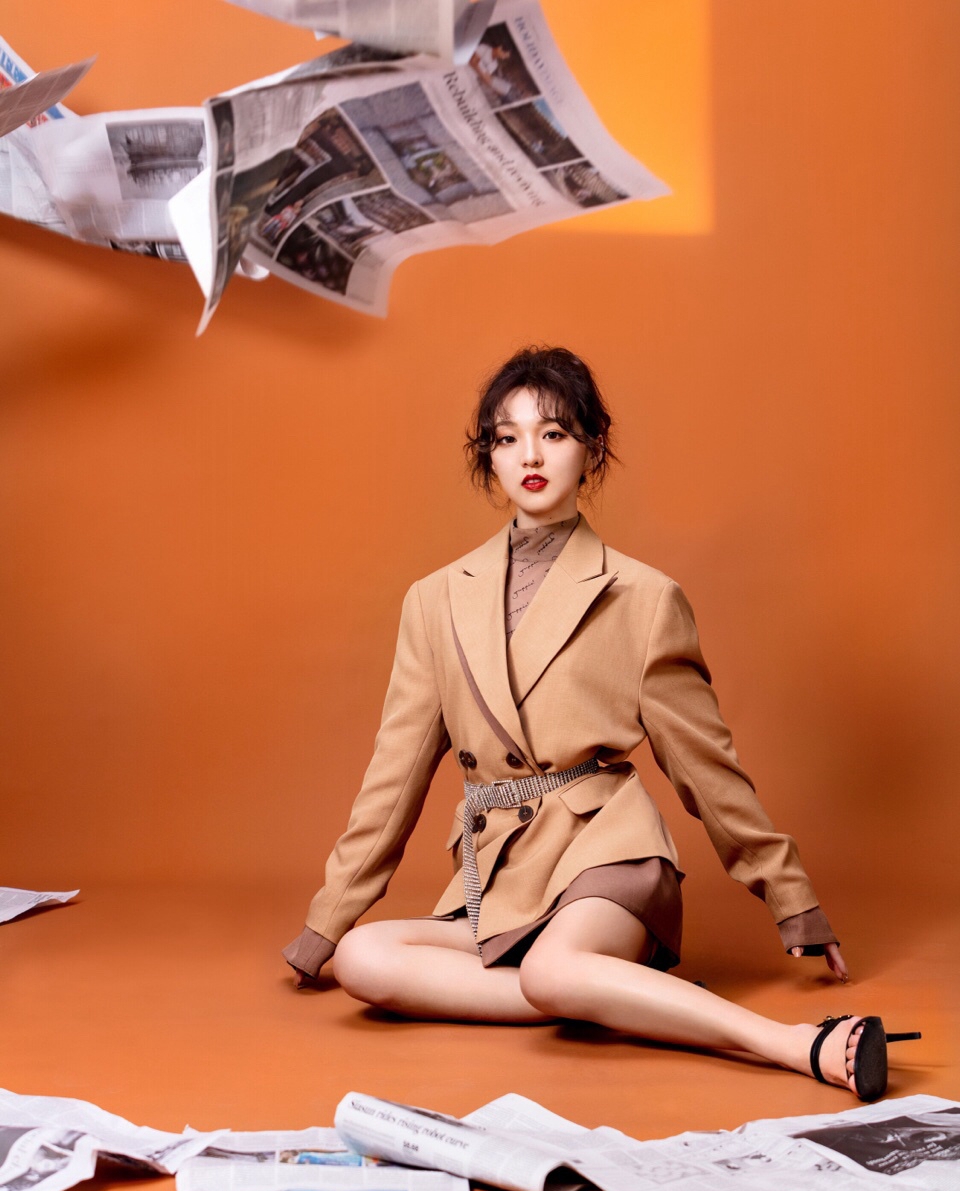 强东玥时尚甜美写真图片34