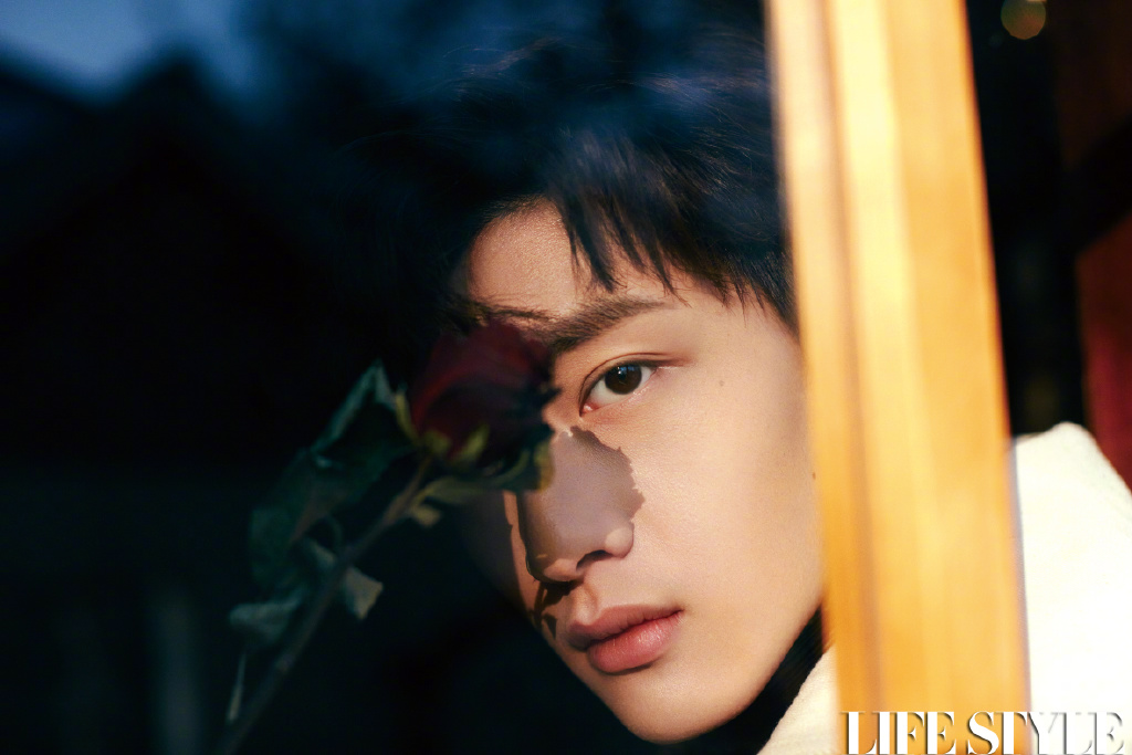 r1se翟潇闻时尚帅气写真图片712