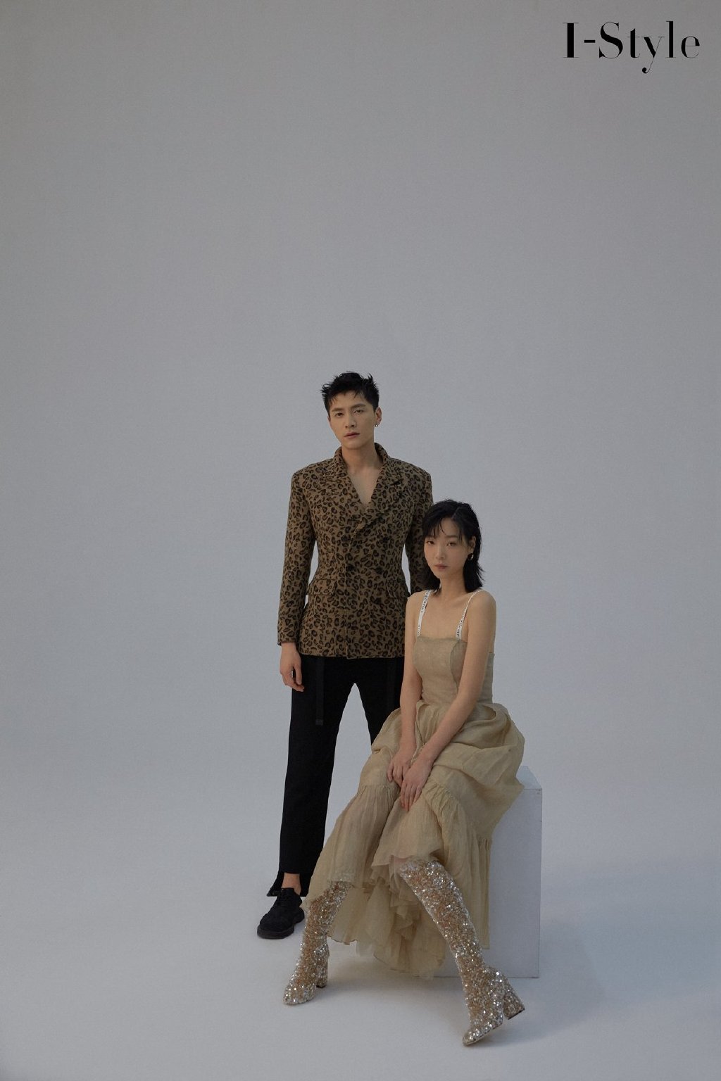 何杜娟金泽合体时尚写真图片17