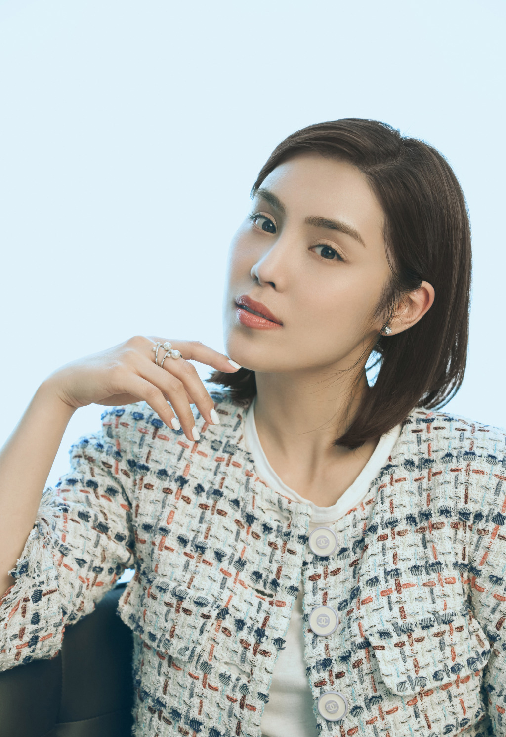 简介:韩丹桐率性气质写真图片,分享一组韩丹桐图片给大家,图中的明星