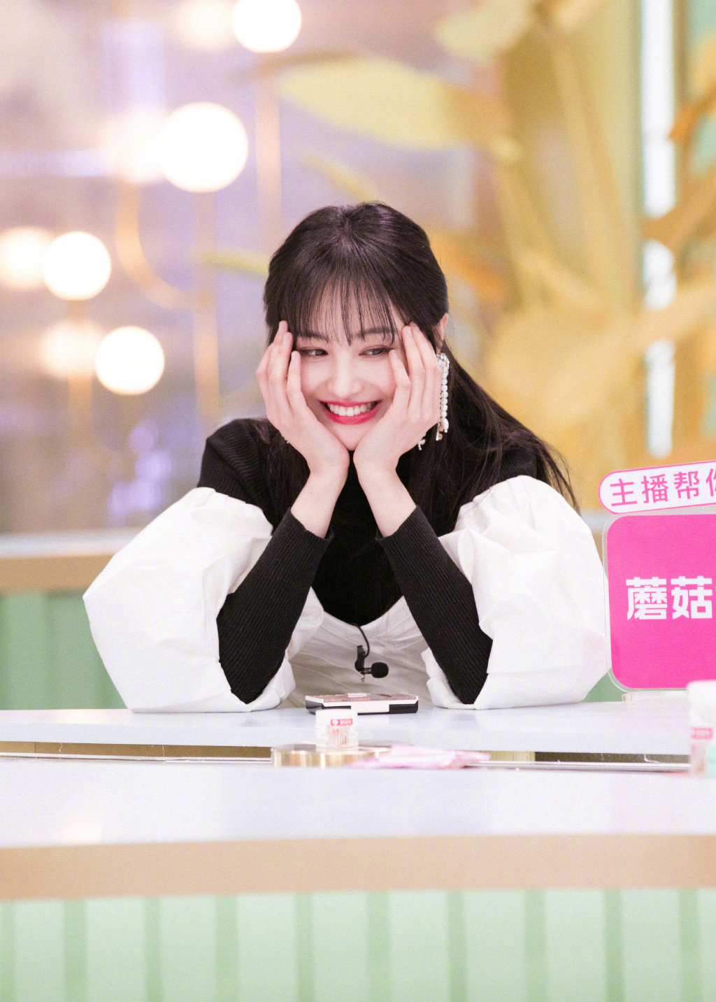 郑爽腾讯视频beauty小姐甜美剧照图片15