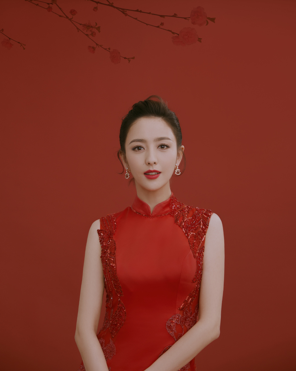 佟丽娅红色旗袍喜庆性感写真图片46