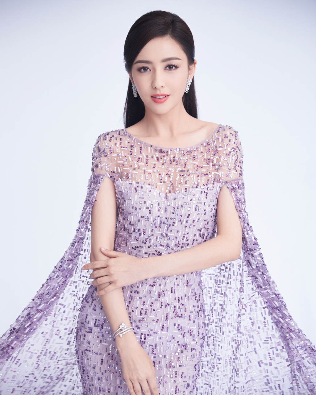 佟丽娅紫色礼服性感撩人写真56