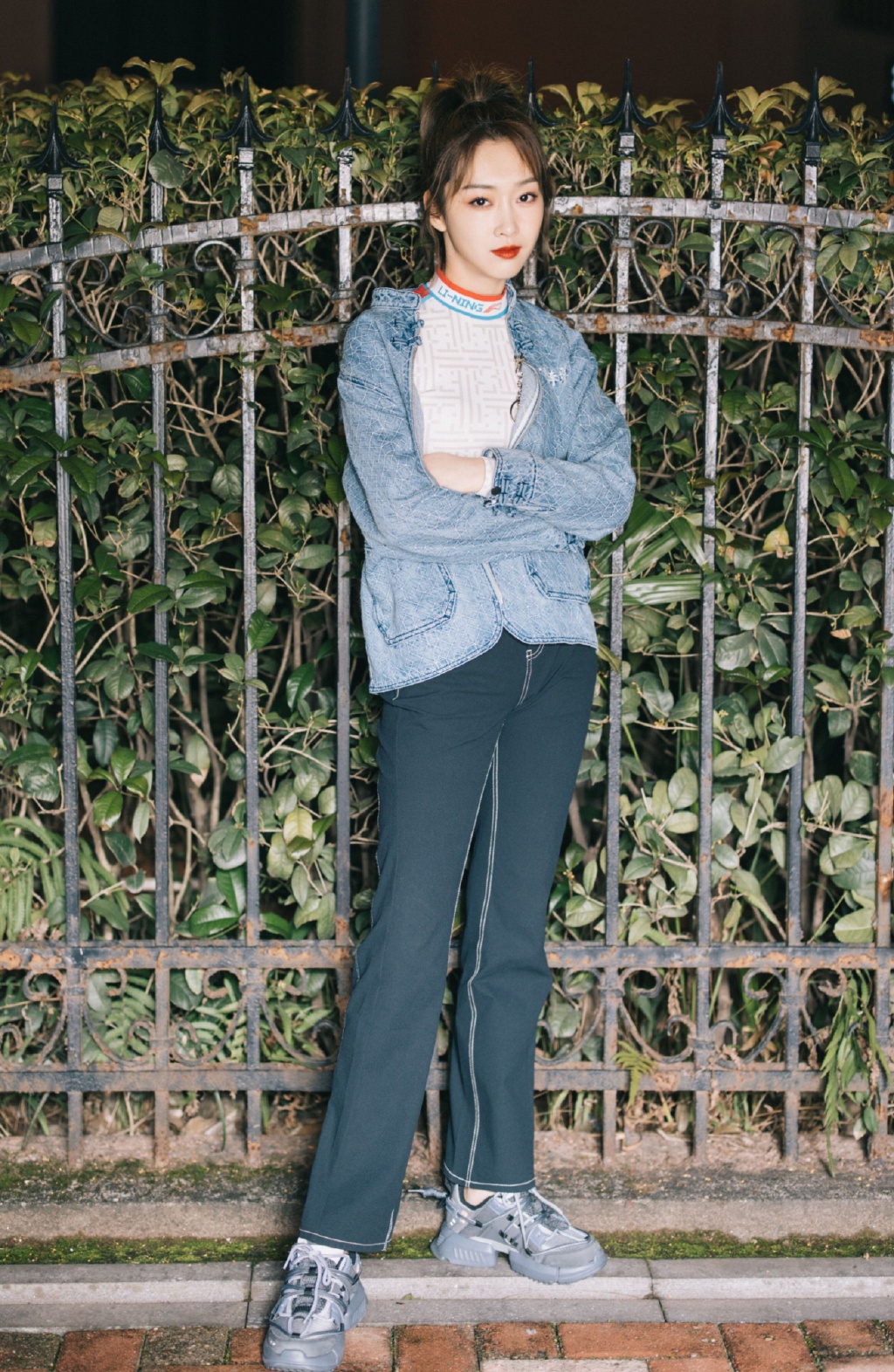 宣璐牛仔夹克时尚运动写真图片13