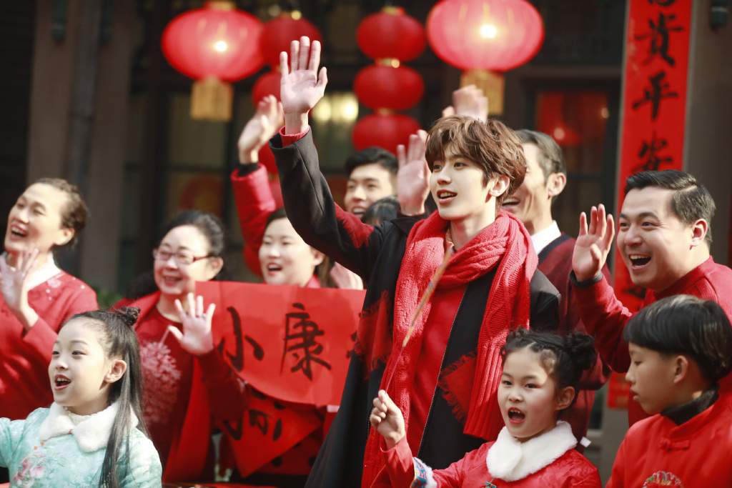 帅气写真图片,分享一组蔡徐坤图片给大家,图中的明星图片壁纸会点缀你