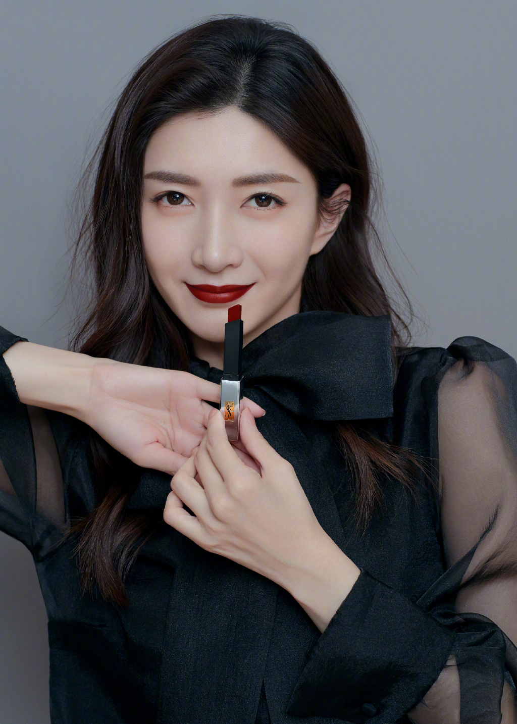江疏影复古红唇性感写真图片23