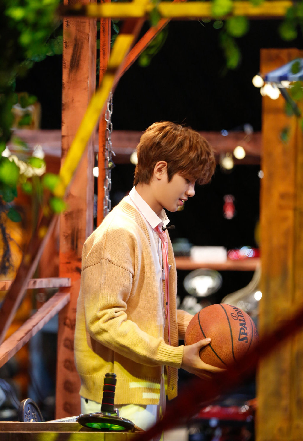 黄明昊明星大侦探5第八期图片49