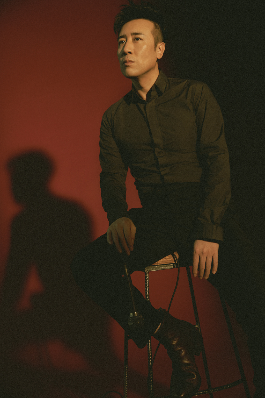 于和伟帅气型男写真图片24