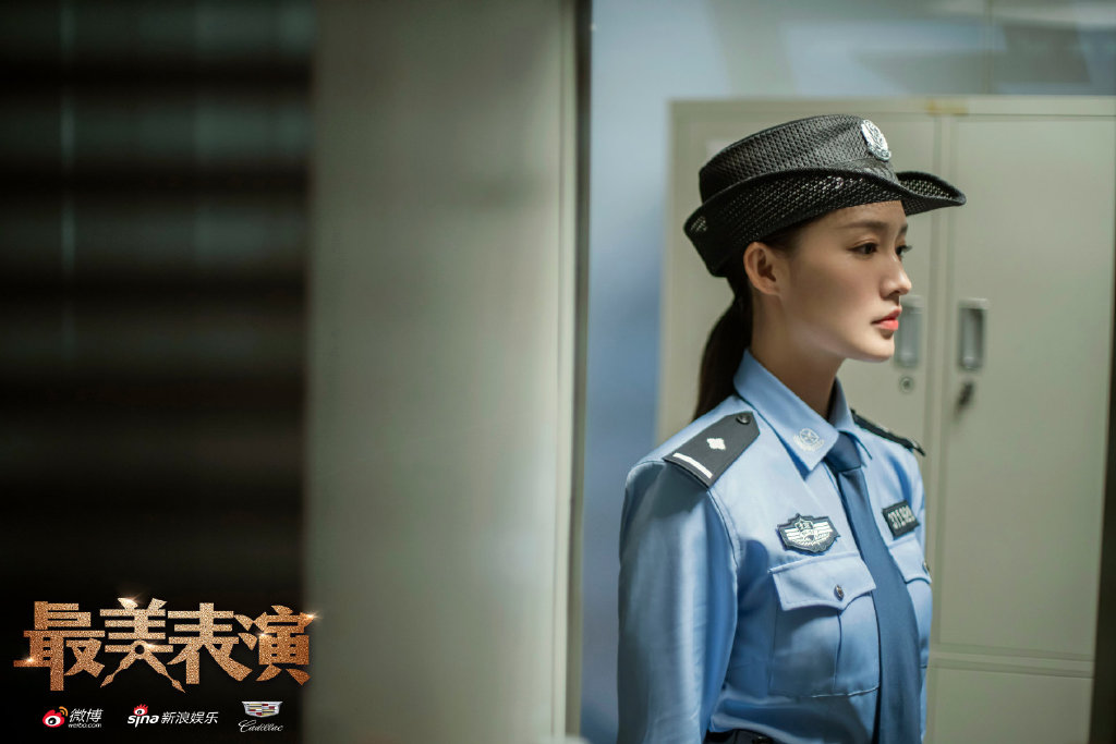 图片,分享一组李沁图片给大家,图中的明星图片壁纸会点缀你的电脑桌面