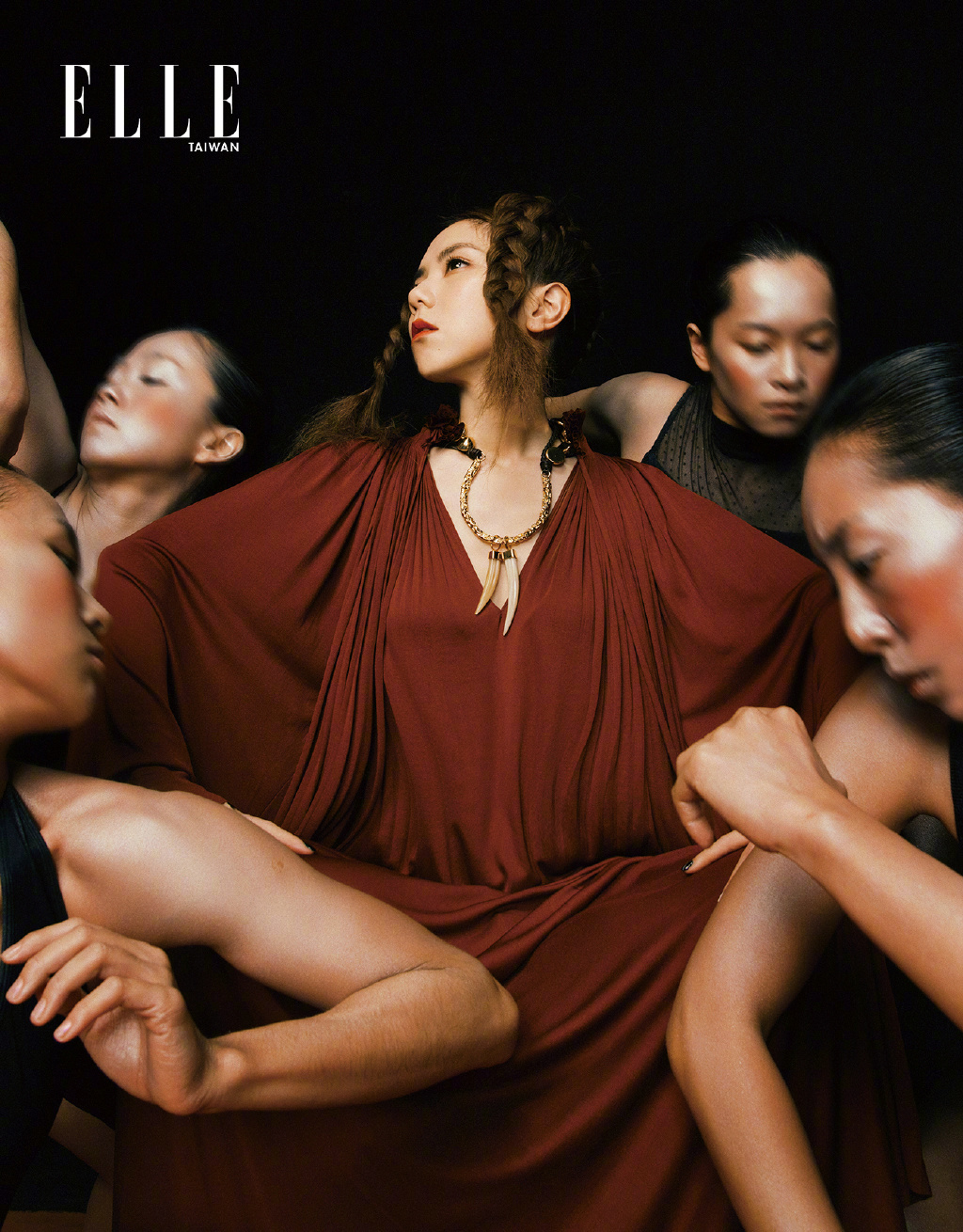 邓紫棋麻花辫杂志封面写真图片36