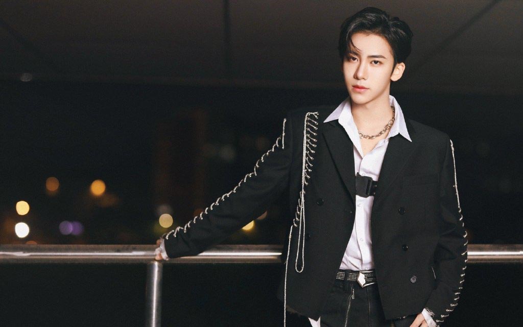 丁泽仁深夜帅气写真图片14