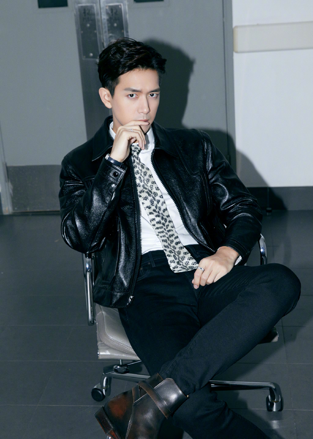 李现型男酷帅写真图片79