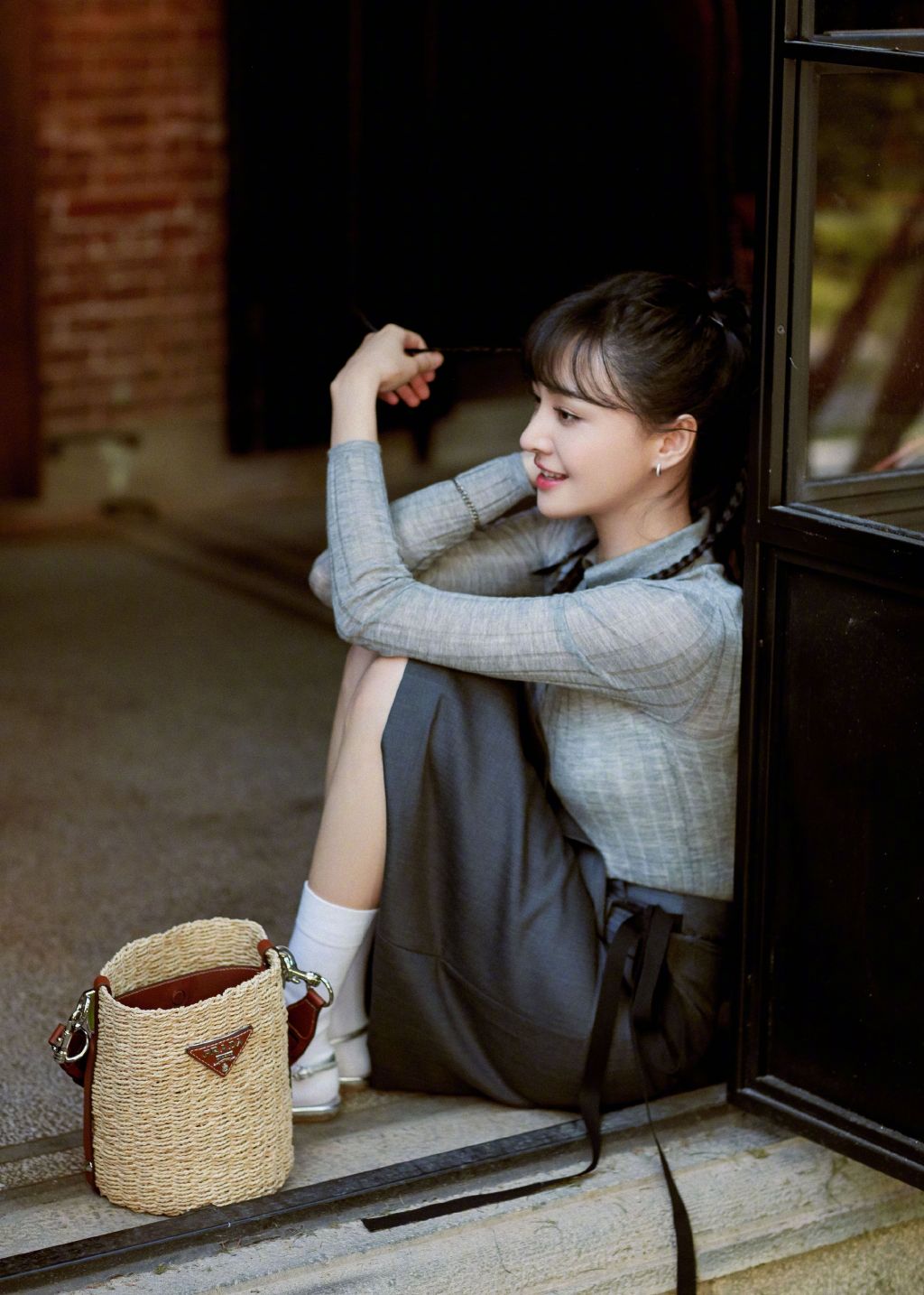 郑爽麻花辫清新写真图片23