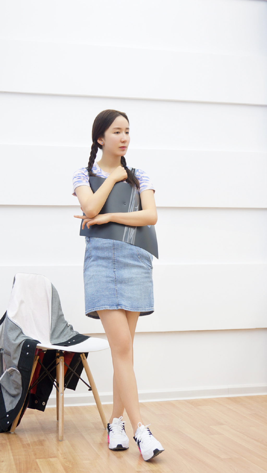 娄艺潇双马尾甜美写真图片26