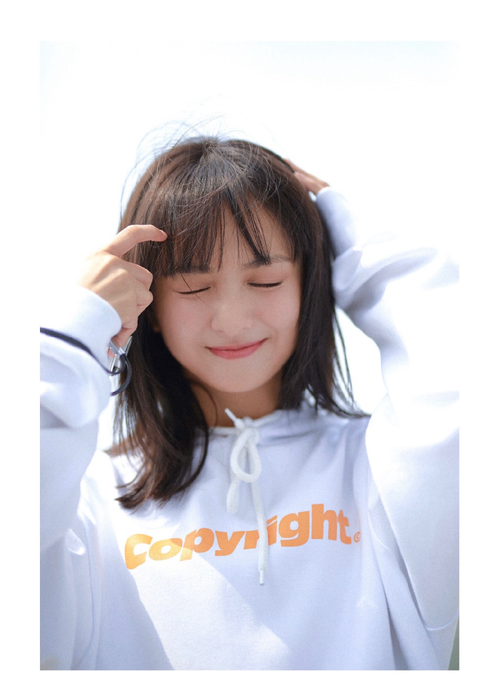 厉嘉琪白色短裙甜美写真图片47