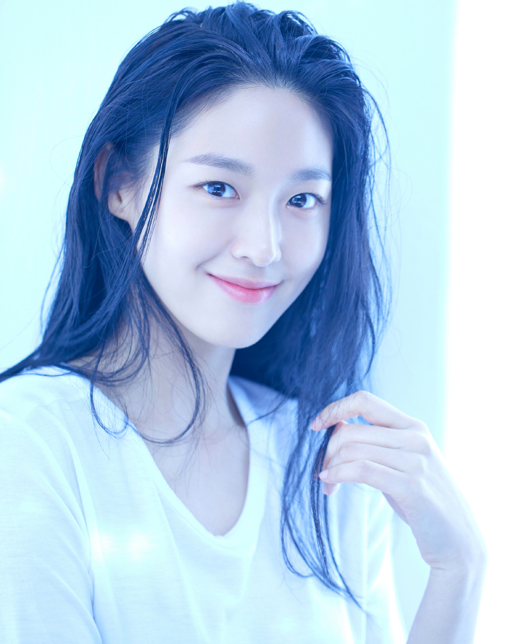 金雪炫清透白嫩性感湿发写真410