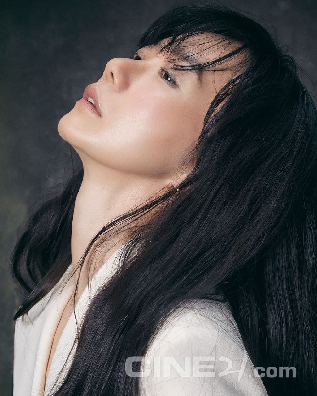 裴斗娜时尚封面写真图片24