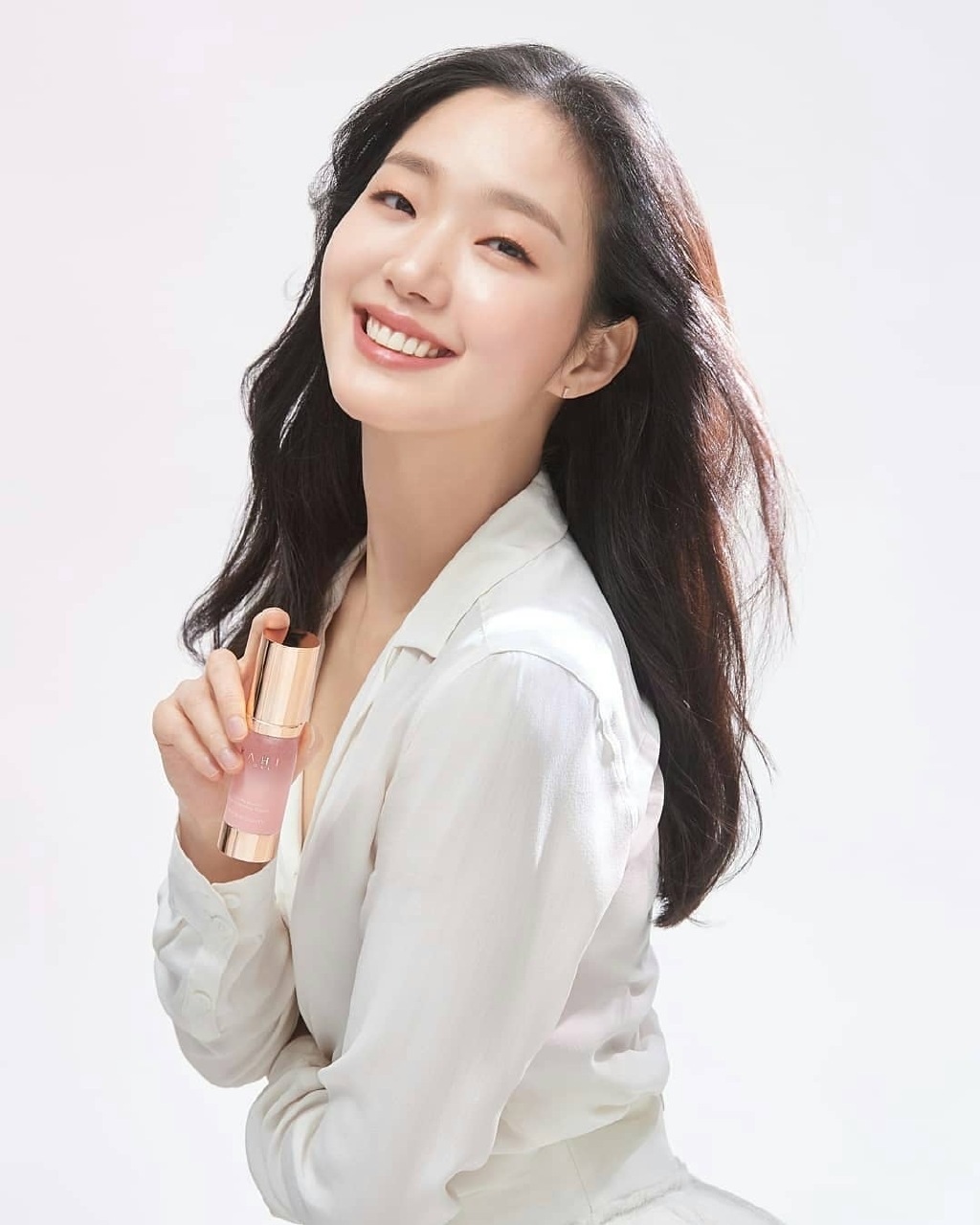 > 金高银广告代言海报写真图片(1/9)