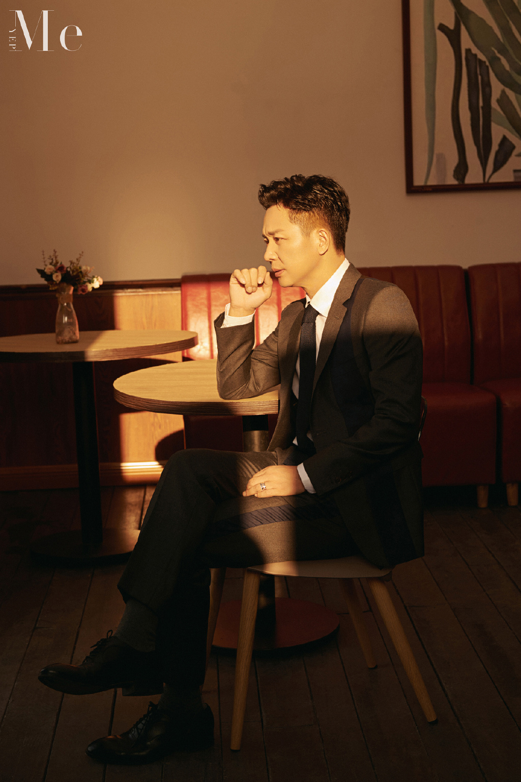 刘奕君西装革履干练写真图片29