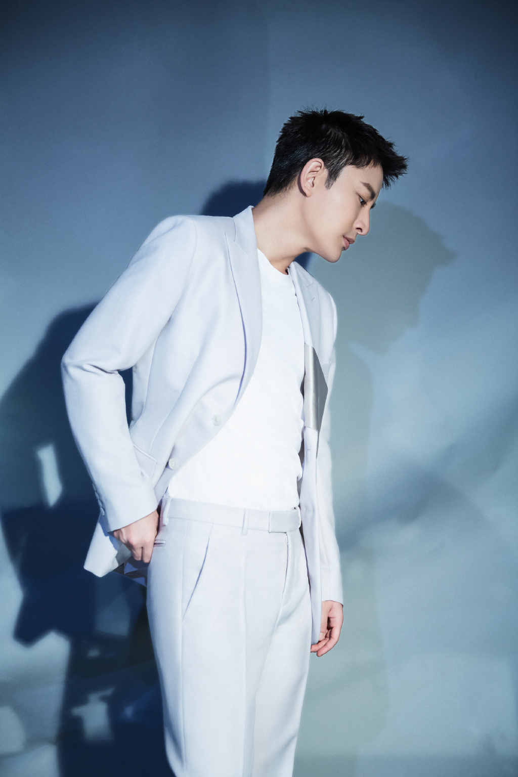 贾乃亮儒雅帅气西装写真910