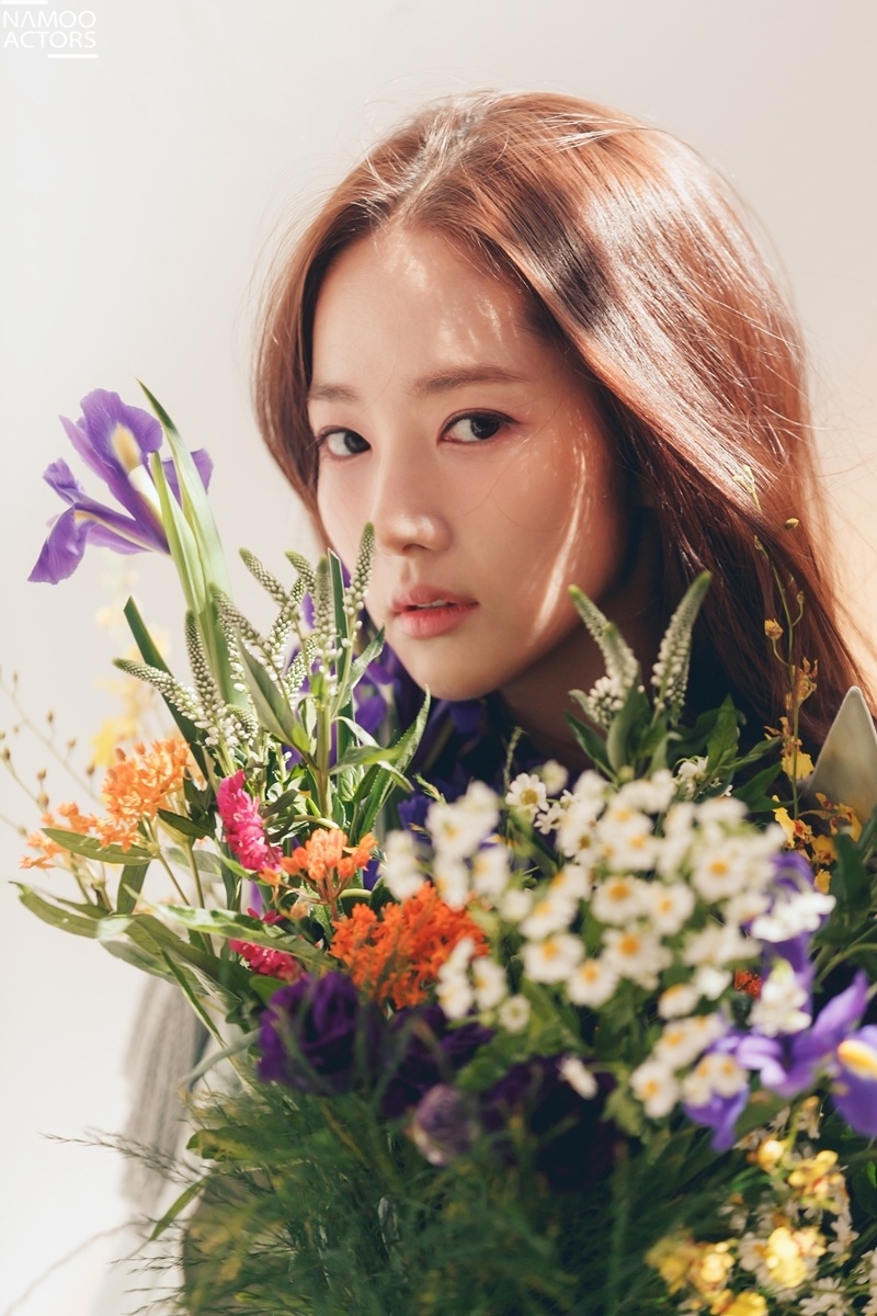 朴敏英知性气质写真图片410