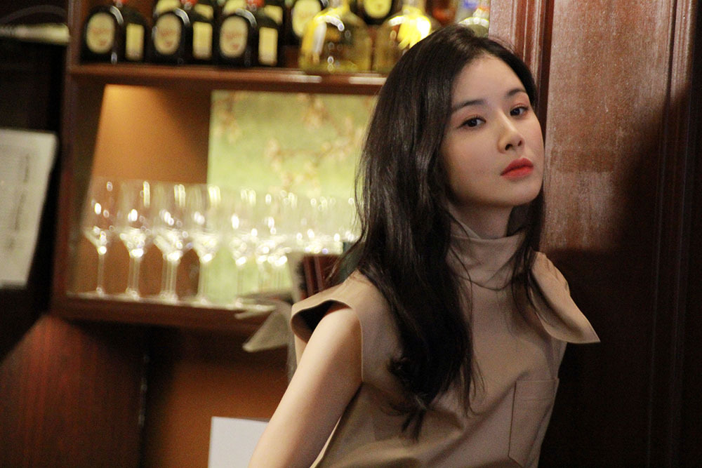 李宝英cosmopolitankorea四月刊拍摄花絮照图片818