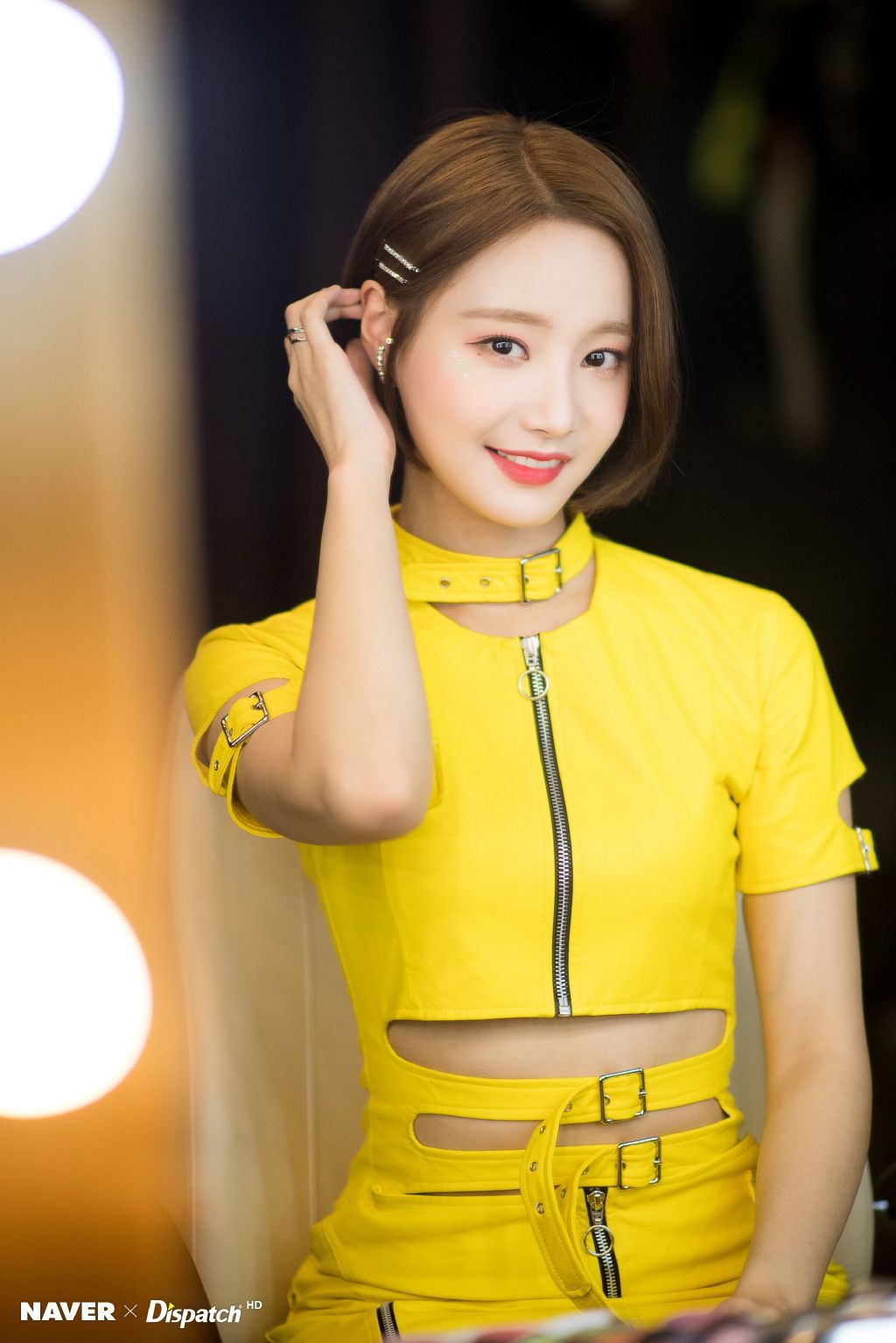 妍雨靓丽性感图片写真44