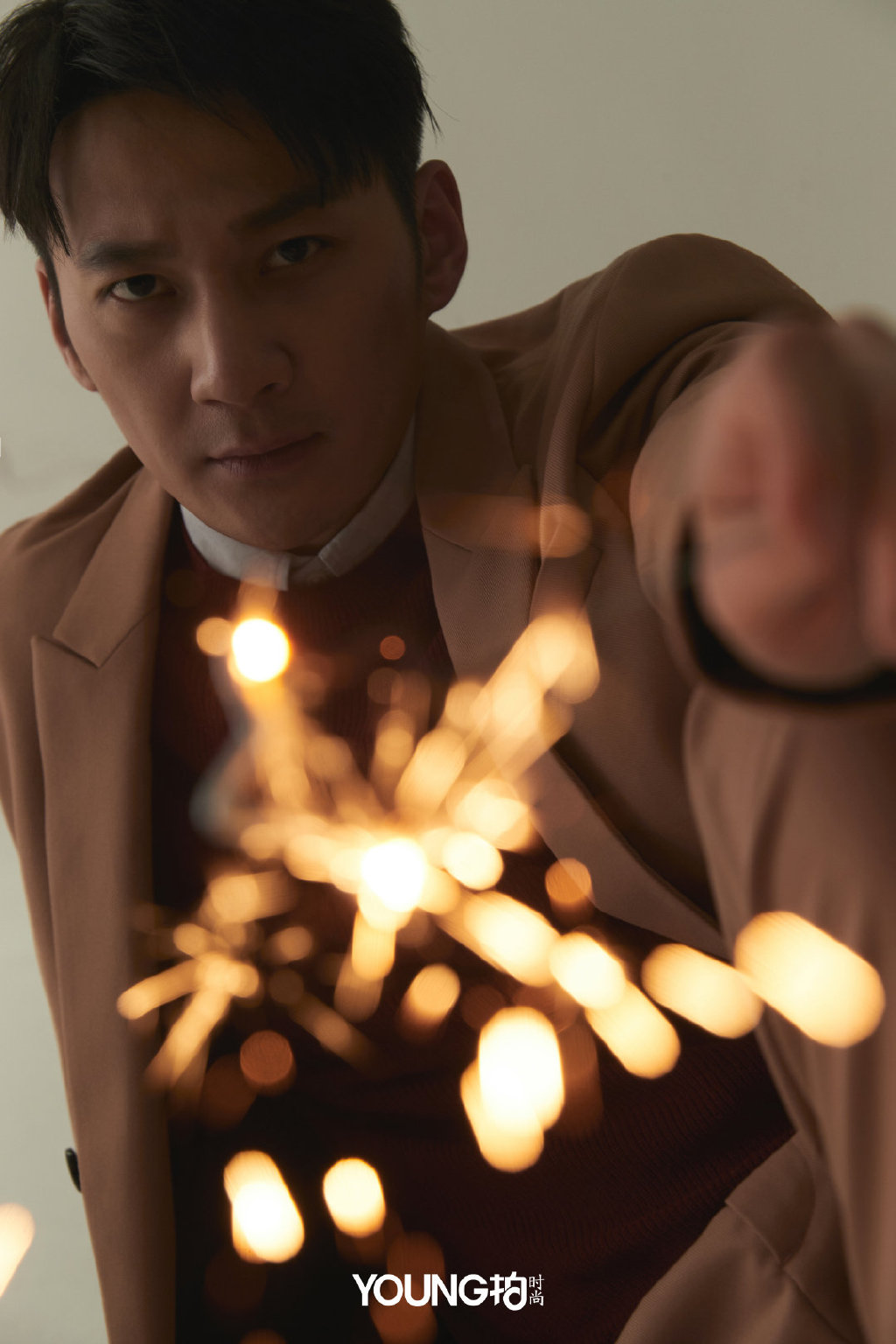 张陆沉稳帅气时尚写真图片69