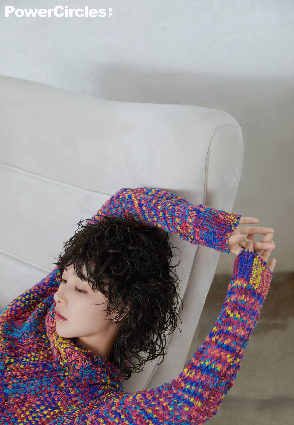 阚清子卷发英伦风写真大片1113