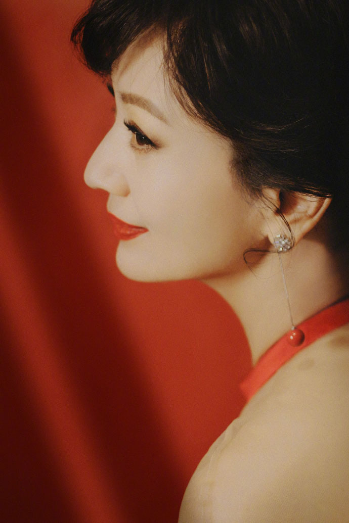 赵雅芝红唇优雅美艳写真图片55