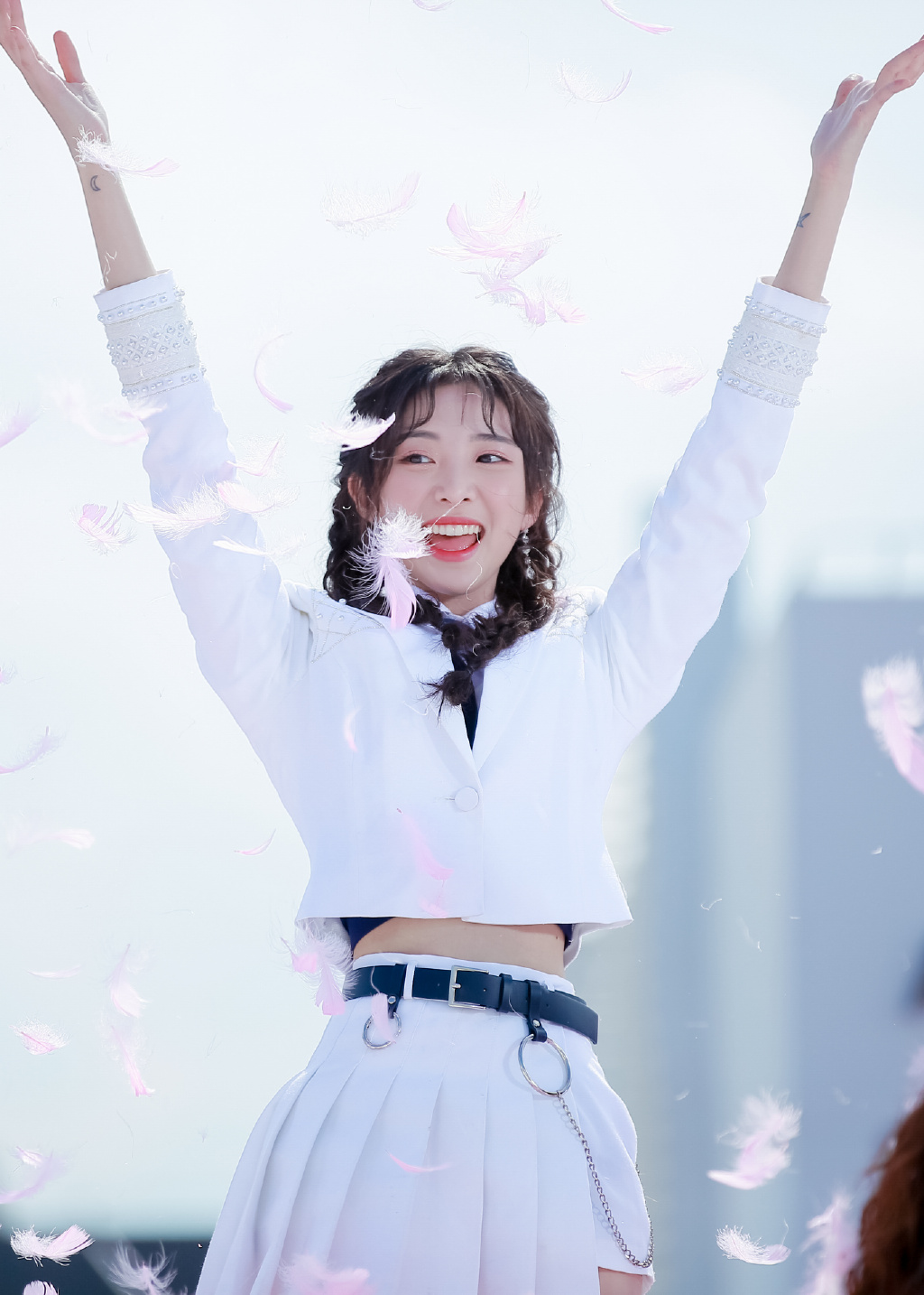 郑乃馨创造营2020制服写真图片49