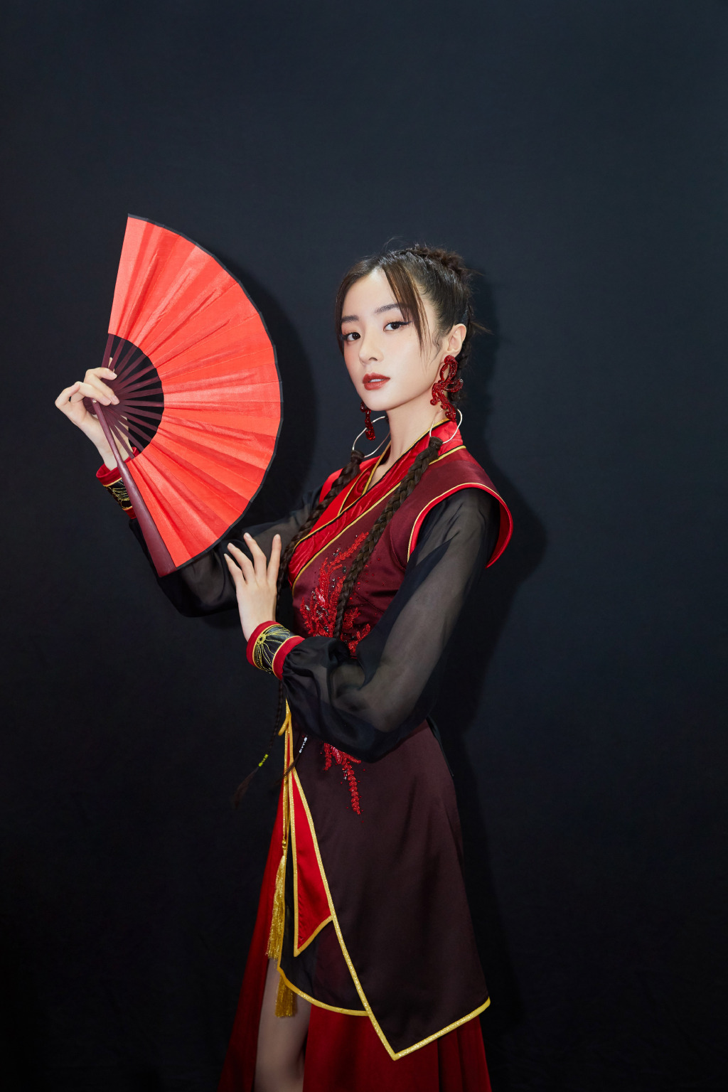 胡冰卿国风红装少女写真图片711