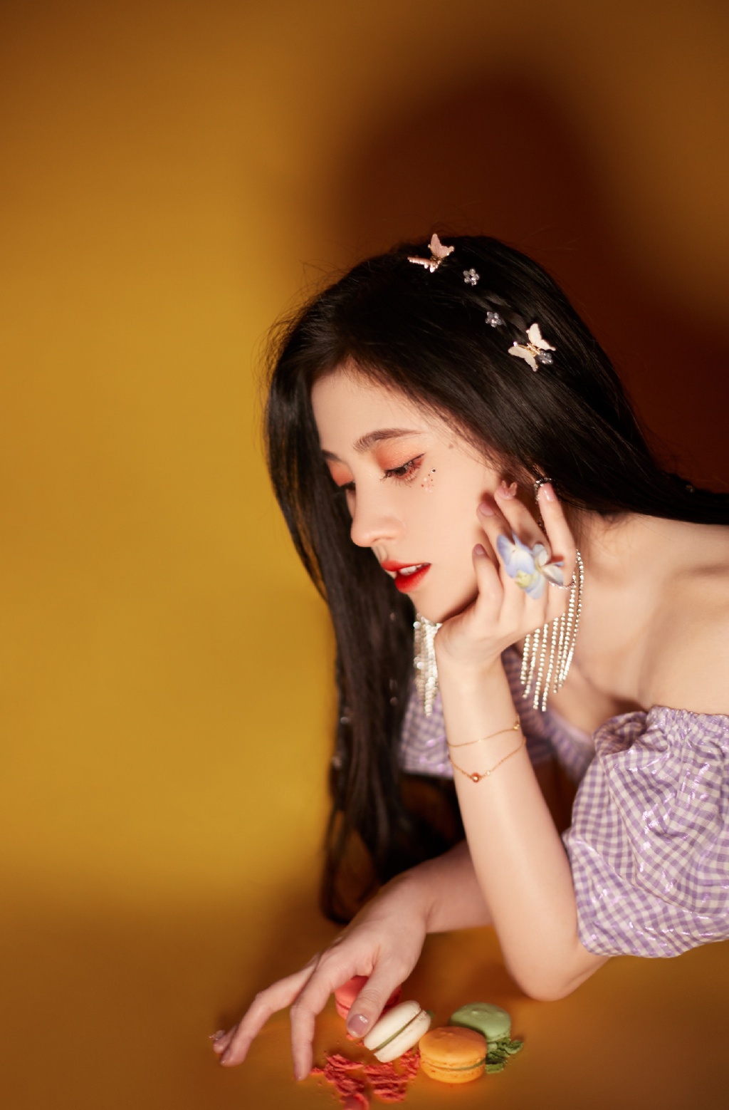 鞠婧祎紫色格子裙仙气写真图片23