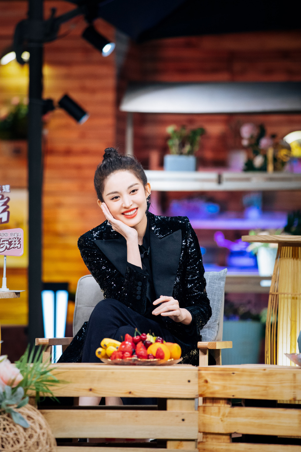 古力娜扎摩登酷美综艺剧照图片59