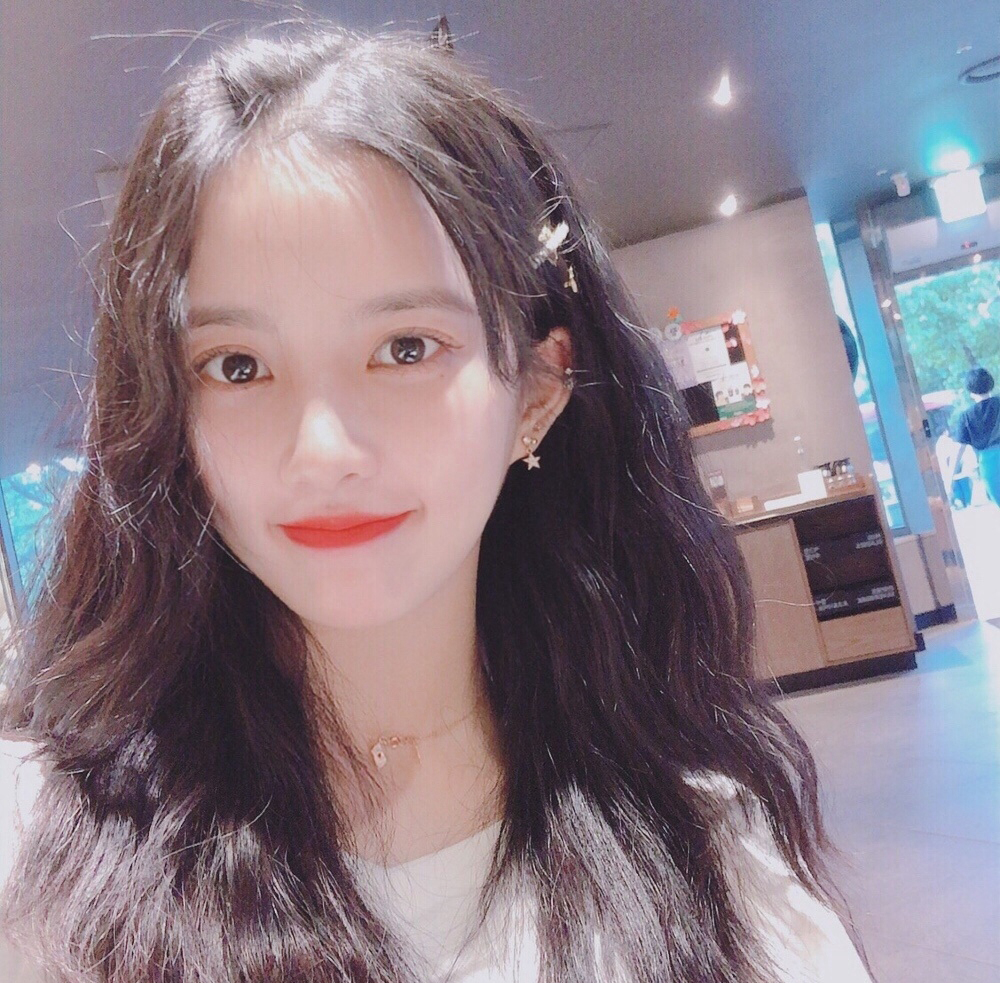 刘些宁清新甜美自拍图片17