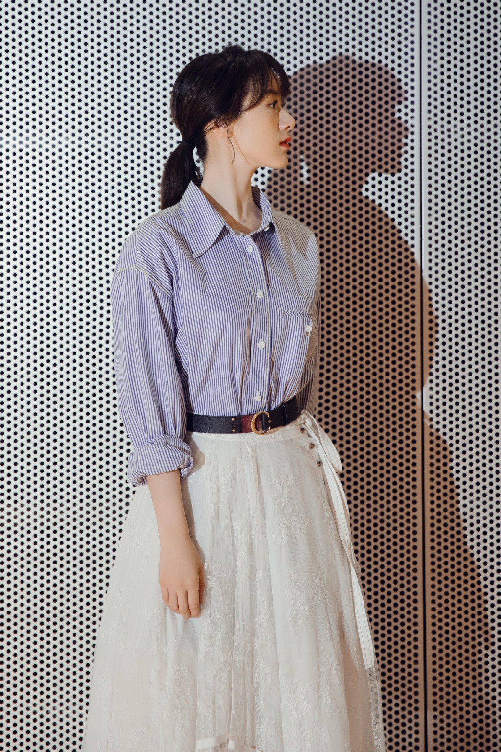 袁冰妍白色纱裙优雅舞台照图片48