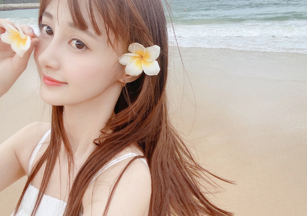 > 马泽涵沙滩性感甜美写真图片(12/12)