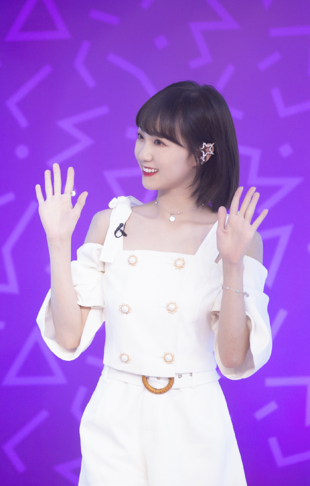 李子璇清新俏皮白裙写真图片28