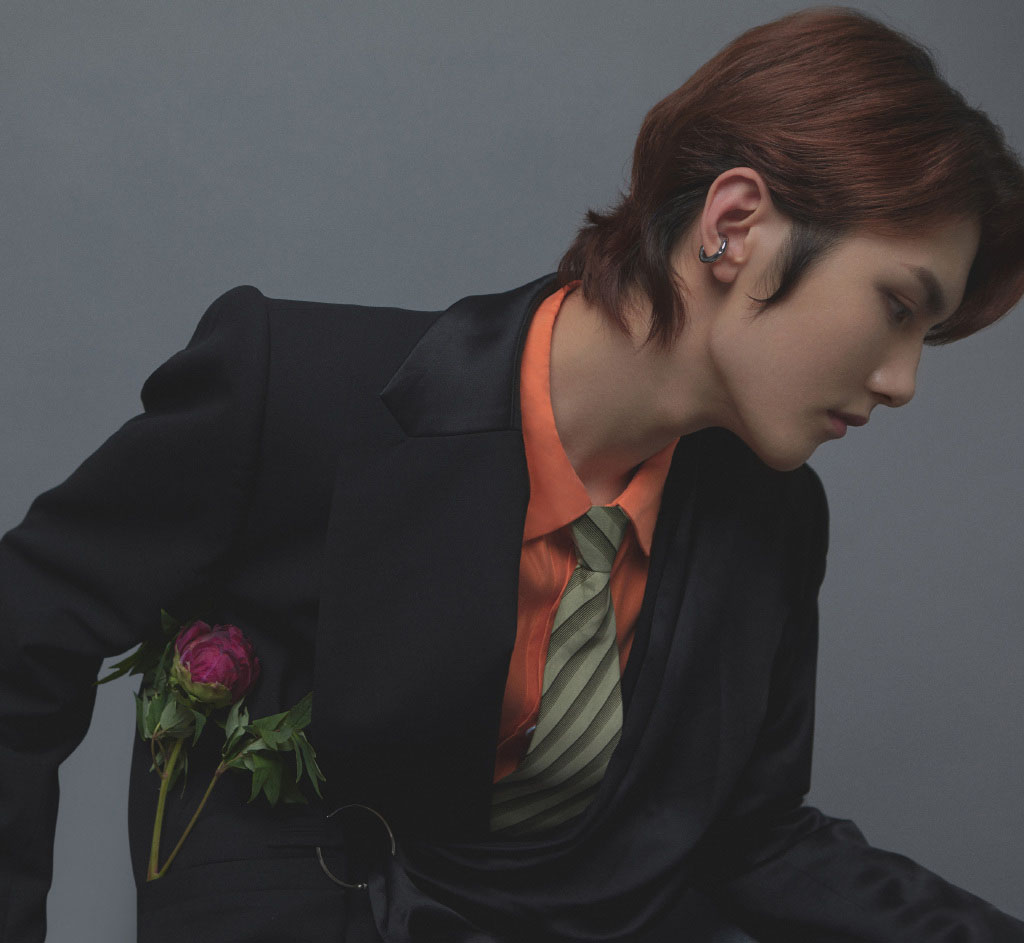 灵超西服酷帅写真图片25